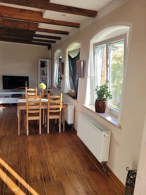 Apartment Wunderschoenes Obergeschoss In Bahnhofsnaehe Cottbus